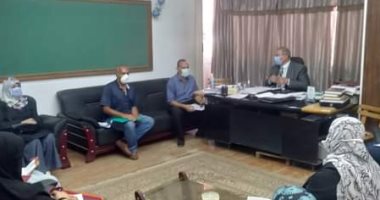 تعليم المنيا يناقش قواعد النقل والندب والعجز والزيادة للعام الدراسى الجديد 