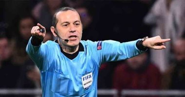 التركى شاكير حكماً لمباراة برشلونة ضد نابولى فى دورى أبطال أوروبا
