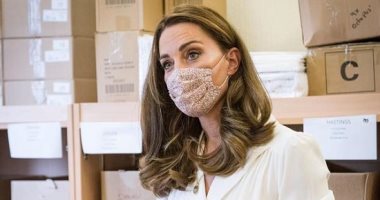 كمامة "أمايا" القماشية تنفذ من الأسواق بعد ظهور كيت ميدلتون بها