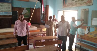 مدير إدارة بنها التعليمية يتابع إزالة السلبيات بمدرسة الثانوية بنين بعد نقل مديرها