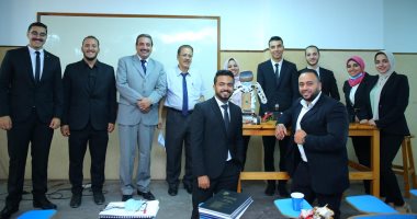 البركة فى الشباب.. طلاب هندسة اتصالات الإسكندرية يصمموا روبوت للصم وضعاف السمع