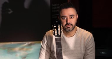 تعرف على اسم أول أغنيتين لحاتم فهمى بألبومه الجديد