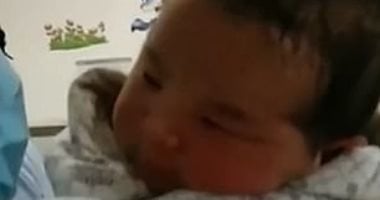 قلبها حجر.. صينية تلقى طفلها بعد يوم من ولادته بالأدغال بسبب وضعها المالى.. صور
