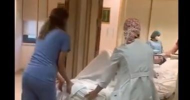 لحظات الولادة السعيدة تتحول لكارثة فى غرفة العمليات بسبب تفجير بيروت.. فيديو