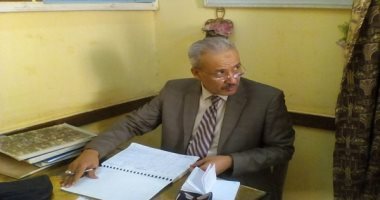 مدير تعليم الأقصر يهنئ 31 طالب وطالبة من أوائل الثانوية ويعد حفلا لتكريمهم