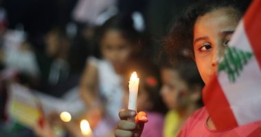 رسائل التضامن العربى والعالمى مع لبنان مستمرة.. أبو الغيط فى بيروت غدا لحشد الدعم الدولى لمنكوبى الانفجار.. وقفة بالشموع فى فلسطين لتأبين الضحايا.. مساعدات طبية تصل بيروت.. والسعودية تسير أولى طلائع الجسر الجوى