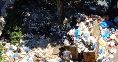 شكوى من تراكم القمامة فى شارع قناة السويس بمحرم بك الإسكندرية