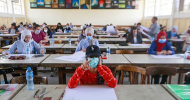 توفير نماذج استرشادية لامتحان طلاب مدارس اللغات