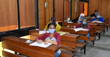 تنسيق الثانوية.. 260 طالبا يؤدون اختبارات القدرات بإعلام القاهرة.. صور