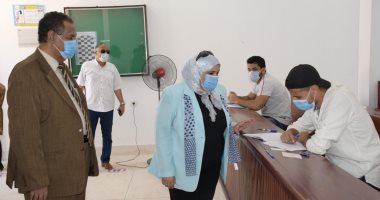 رئيس جامعة قناة السويس : تصحيح 4 آلاف ورقة للدراسات العليا بكلية التربية 