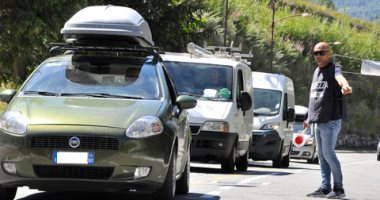 إجلاء سكان منطقة فال فيريت الإيطالية بسبب مخاوف من إنهيار جليدى