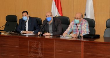 محافظ بنى سويف يوجه بدراسة لإعادة النظر فى تقدير سعر المتر فى التصالح