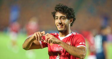 شوبير يؤكد لحاق محمد هانى بنهائى أفريقيا.. واستغراب لاعبى الأهلى من عودة فاروق