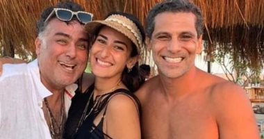 أمينة خليل فى أحدث ظهور لها مع خطيبها وتامر حبيب فى الساحل الشمالى.. صورة