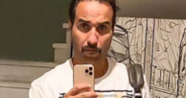 أحمد فهمى يفاجئ متابعيه بلوك جديد فى أحدث ظهور  
