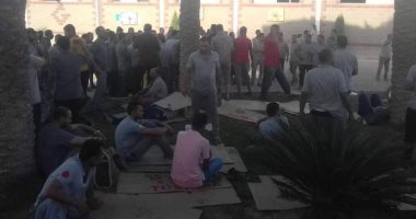 عمال جرانتيو للسيراميك فى المنوفية يضربون عن العمل للمطالبة بزيادة المرتبات
