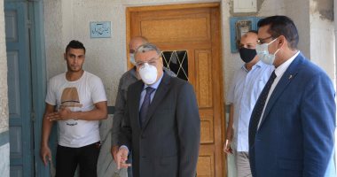 إقالة رئيس حى غرب وإحالة رئيس نادى الشعب للتحقيق للإهمال والتقصير بالمنيا