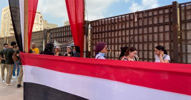 الأغانى الوطنية تسيطر على لجان انتخابات مجلس الشيوخ بمدينة نصر