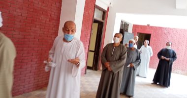 كبار السن بالقليوبية رجال المواقف الصعبة وإقبال كثيف للإدلاء بأصواتهم بانتخابات الشيوخ