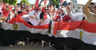 بعلم مصر ..مشاركة معلمو ومعلمات 6 أكتوبر فى انتخابات مجلس الشيوخ