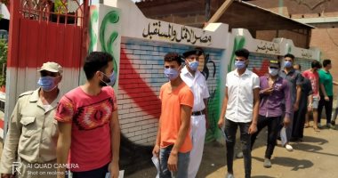 طوابير للناخبين أمام اللجان الانتخابية لمجلس الشيوخ بالشرقية.. صور