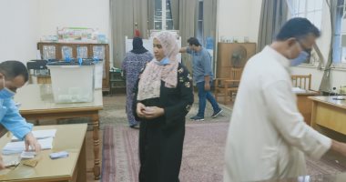 إقبال متزايد من الناخبين على لجنة الانتخابات بوزارة الزراعة بالدقي