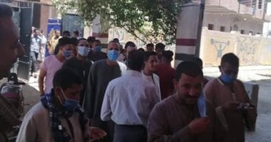 قوم نادى على الصعيدى..قارئ يشارك بصور إقبال الناخبين على التصويت فى الانتخابات بسوهاج