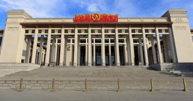 200 عمل فنى يخلد معركة البقاء الصينية أمام كورونا فى المتحف الصينى