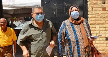 توافد الناخبين على لجان مدرسية ليسية الحرية بمصر الجديدة