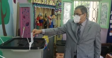 أعضاء هيئة تدريس جامعة كفر الشيخ تشارك في انتخابات مجلس الشيوخ.. صور
