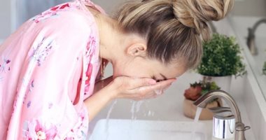 علاجات طبيعية لعلاج البشرة الجافة.. أبرزها وصفات زيت جوز الهند