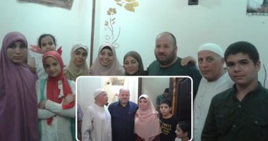 صور.. السعادة تنتشر بأرجاء منزل الأولى على الثانوية الأزهرية أدبى بالمنوفية.. الطالبة أمانى: حلم حياتى الالتحاق بكلية السياسة والاقتصاد بجامعة الأزهر.. ووالدها: متفوقة منذ الصغر لأنها حافظة لكتاب الله