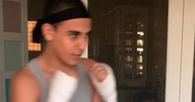 محمد لطفى يشارك جمهوره صورة ابنه عمر أثناء ممارسته الملاكمة: لعبة صعبة وإصابتها خطيرة