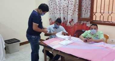 صور .. توافد مواطنى البحيرة على لجان انتخابات مجلس الشيوخ 