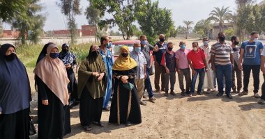 صور.. السيدات يتصدرن مشهد التصويت بانتخابات الشيوخ فى مدينة القرين شرقية