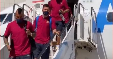 وصول بعثة برشلونة إلى البرتغال لمواجهة بايرن ميونخ بدورى أبطال أوروبا.. فيديو