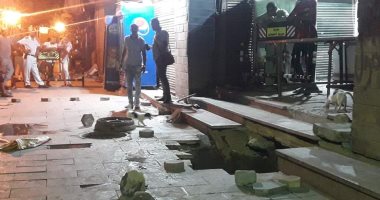 هبوط أرضى بشارع فى السوق السياحى بأسوان