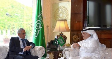السفير المصرى لدى باكستان طارق دحروج يلتقى نظيره السعودى لبحث العلاقات