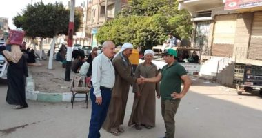 رئيس مدينة الحسينية يشرف على سوق الهميس وحملات نظافة بفاقوس