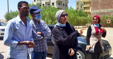 رئيس مدينة سفاجا تستهدف البناء المخالف فى منطقة كيلو 8 شمالا.. صور 