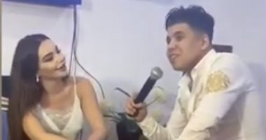 عمر كمال وجوهرة يغنيان "حلوة يا بلدى".. فيديو