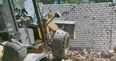 صور.. حملة لإزالة التعديات على الرقعة الزراعية بالسنطة فى الغربية
