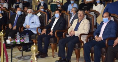 صور .. وزير الرياضة يشهد الاحتفال باليوم العالمي للشباب بالأسمرات