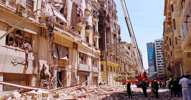 زوج ضحية العقار المنكوب بالإسكندرية: أولادى جالهم صرع بعد ما أمهم ماتت تحت الردم