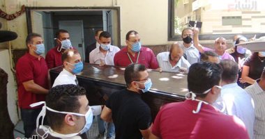 صور.. خروج جثمان شويكار من المستشفى إلى مدفن العائلة بـ6 أكتوبر 