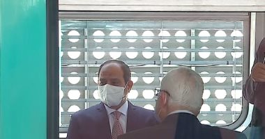 الرئيس السيسي يستقل عربة المترو ويتفقد محطات المرحلة الرابعة بالخط الثالث