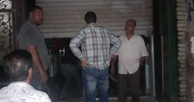 تشميع 6 محلات متنوعة الأنشطة فى بنى سويف لمخالفتها مواعيد الغلق.. صور
