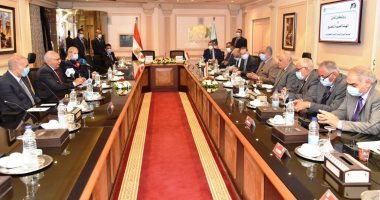 برتوكول بين العربية للتصنيع والجامعة المصرية اليابانية للتكنولوجيا.. صور