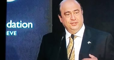فاركو: نتطلع للانتهاء من التجارب السريرية للقاح الروسى سريعا بعد ثبوت فاعليته بـنسبة 92% ضد كورونا.. شيرين حلمى: قمنا بالرد على ملاحظات الصحة بشأن إجراء تجارب لقاح كورونا..وإنتاجه قريبا بسواعد مصرية الروسى بمصر