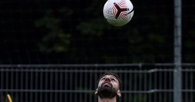 محمد صلاح يستعرض مهاراته بصور جديدة من تدريبات ليفربول